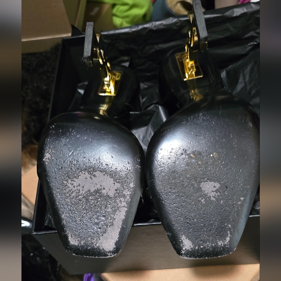 Yves Saint Laurent - Opyum YSL Logo-Heel Sandals with Golden Hardware - Picture 6 of 8